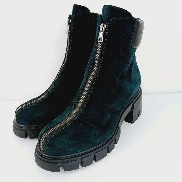 L'Idea by Lori SZ 8.5 Center Zip Emerald Green Suede Italian Lug Sole Boots $379 - Picture 4 of 9